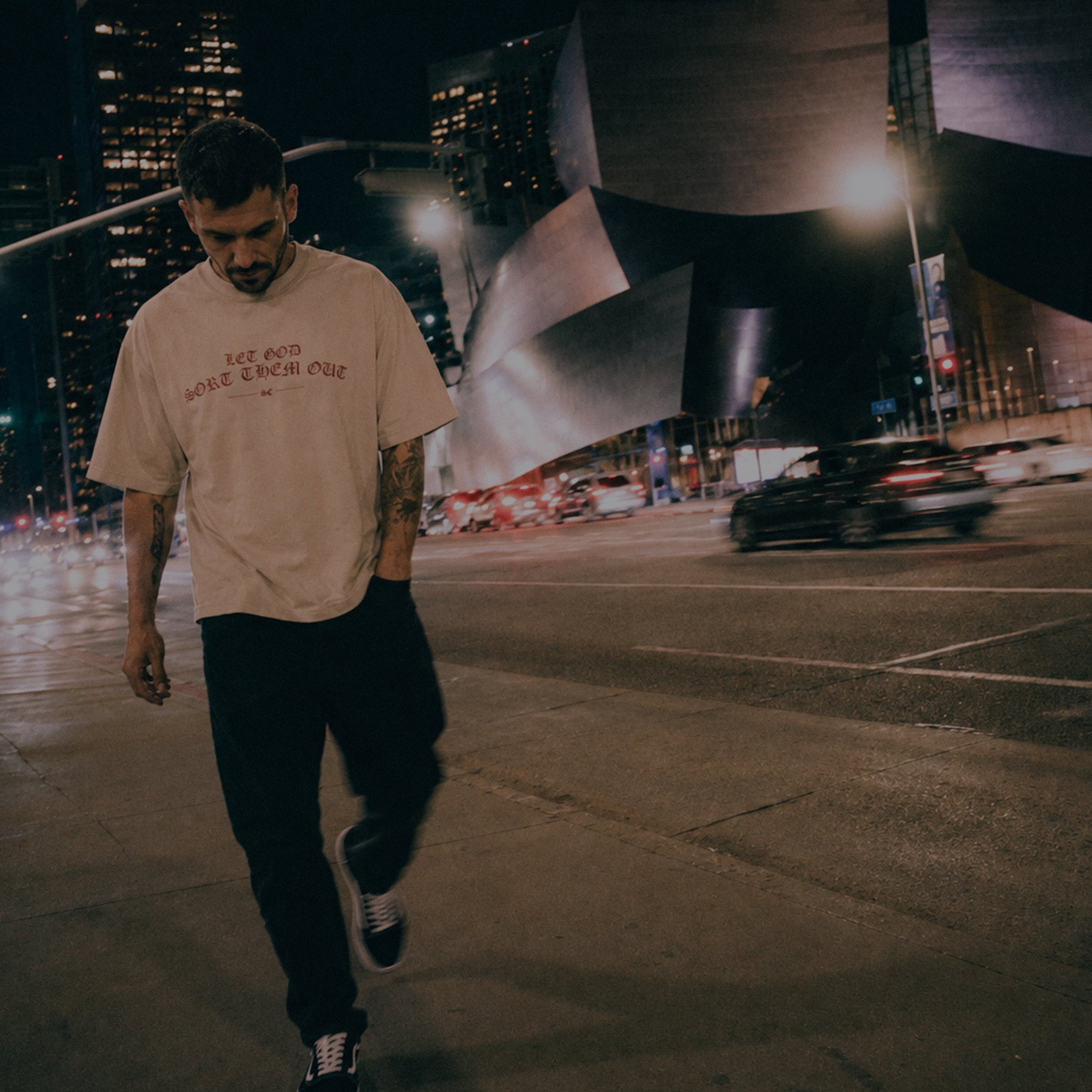 Sort Tee